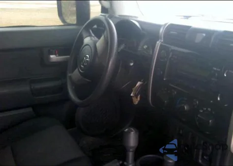 2007 Toyota Fj Cruiser z USA, uszkodzony, nr VIN JTEBU11F870080207